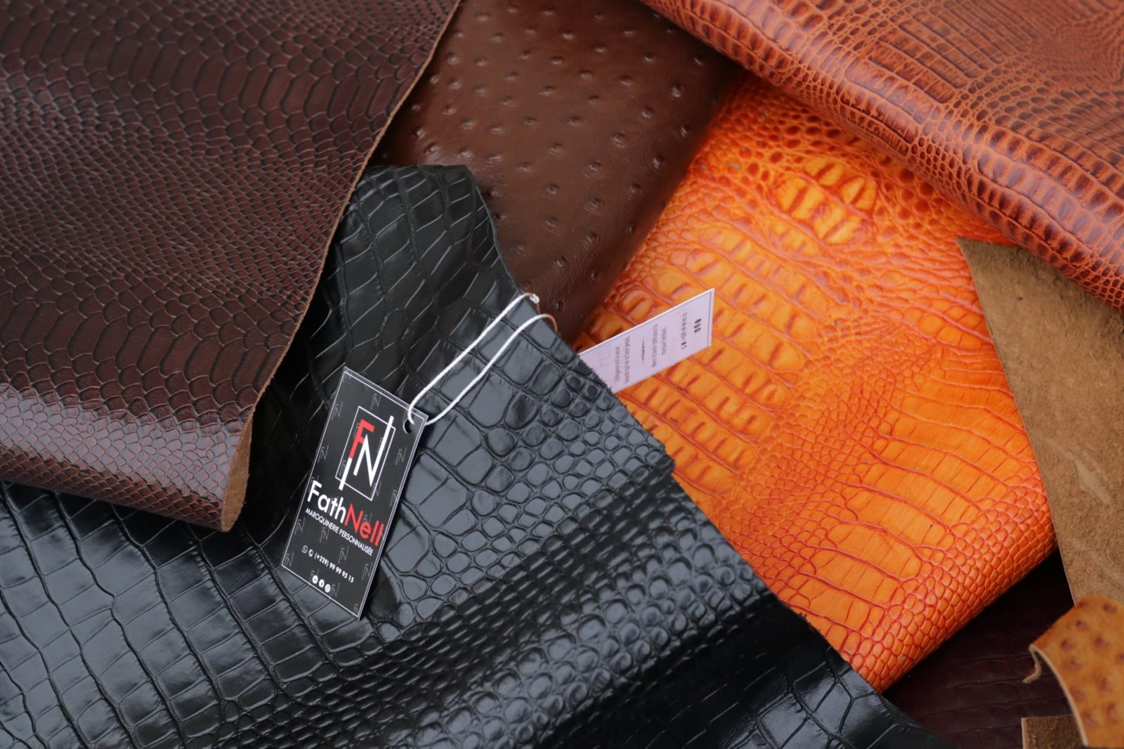 Cuirs façon croco travaillés par FathNell